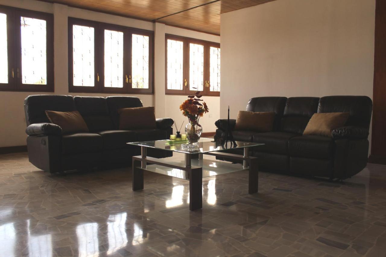 Kartagus Hotel سان سلفادور المظهر الخارجي الصورة